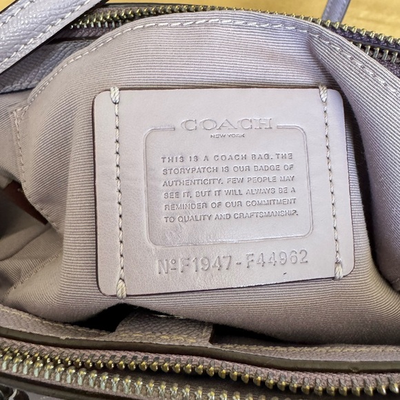 Coach Mini Surrey Carryall bag - Picture 10 of 17